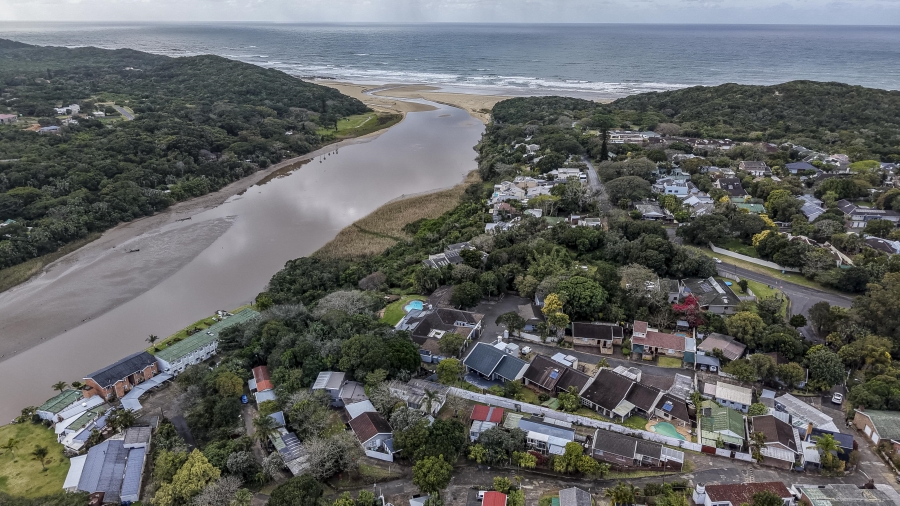 3 Bedroom Property for Sale in Bonza Bay Eastern Cape